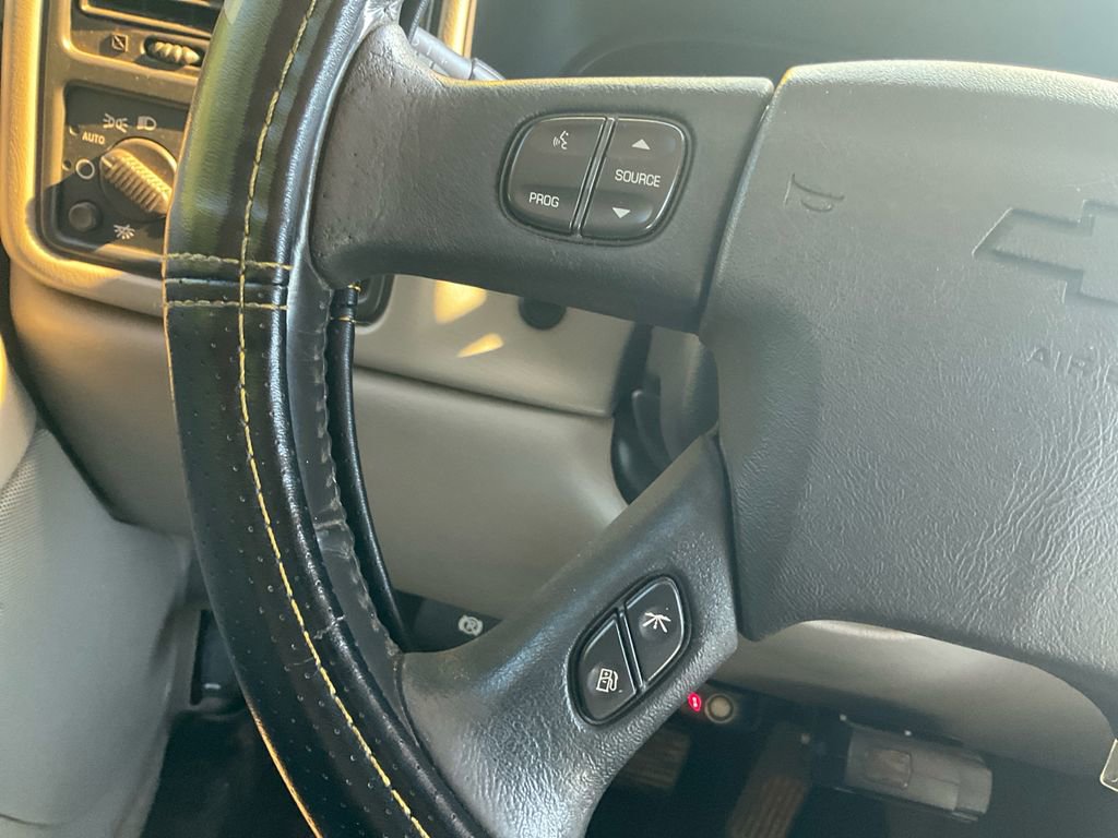 Used 2003 Chevrolet Silverado 1500 LT w/ Skid Plate Package AWD/4WD image 19