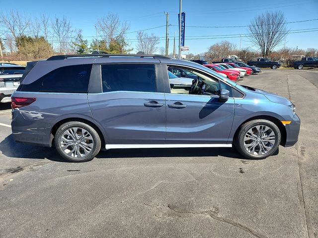 New 2026 Honda Odyssey Touring image 7