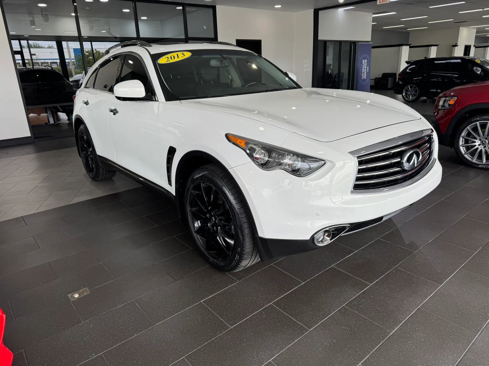 Used 2013 INFINITI FX37 Limited Edition AWD/4WD image 2