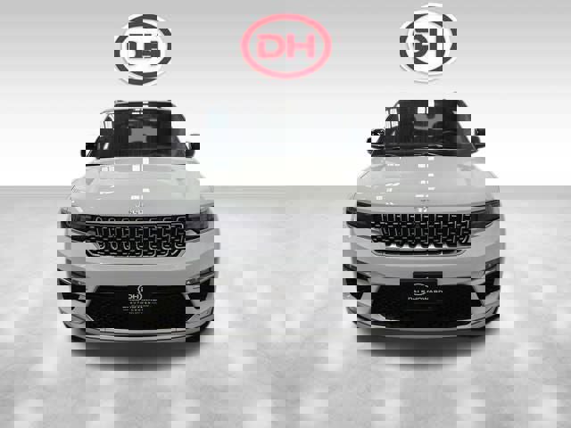 New 2025 Jeep Grand Cherokee Summit image 15