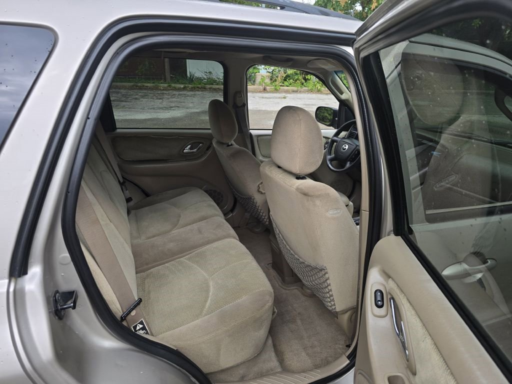 Used 2002 MAZDA Tribute LX image 15