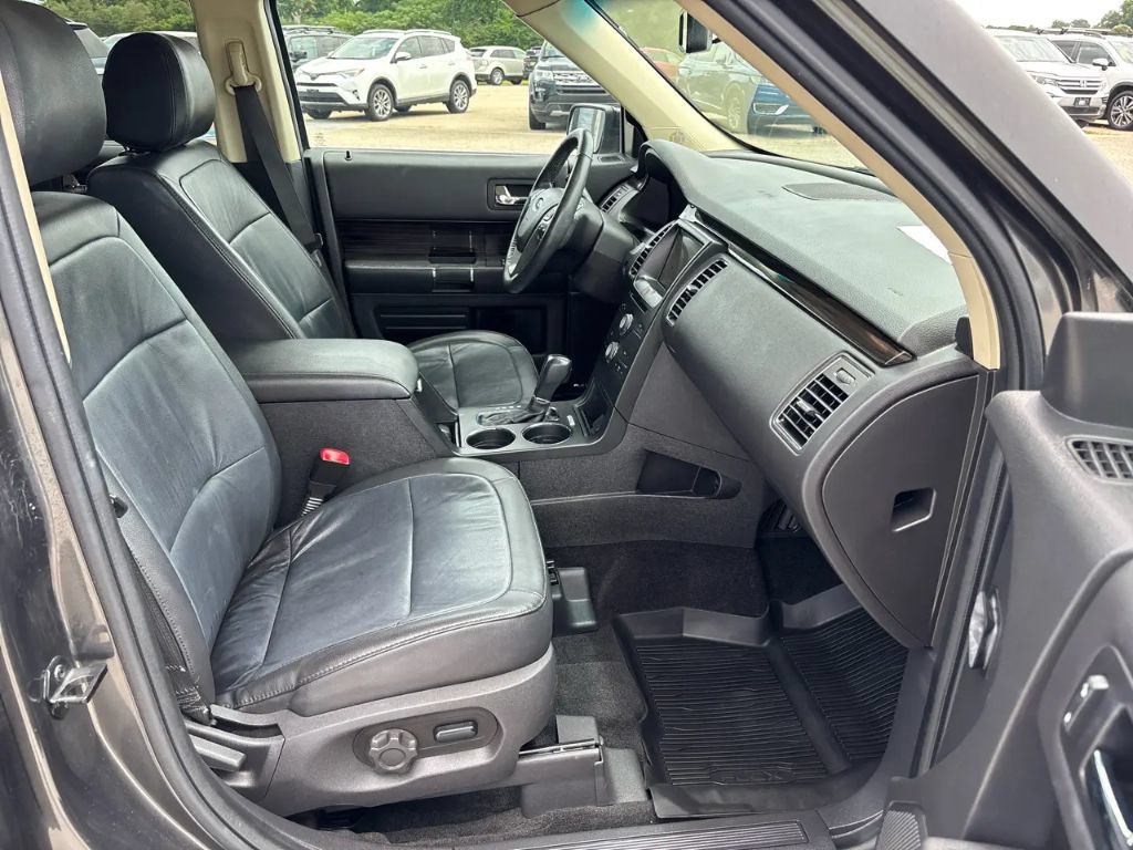 Used 2019 Ford Flex SEL w/ Equipment Group 202A FWD image 24