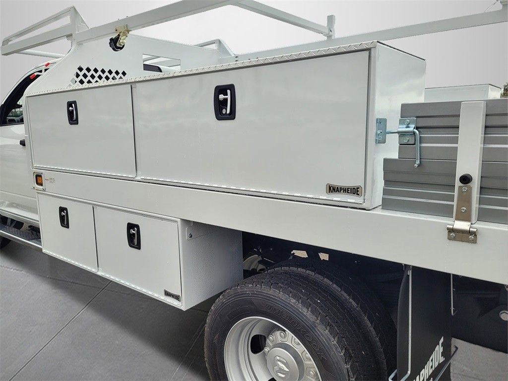 New 2024 RAM 5500 Tradesman AWD/4WD image 7
