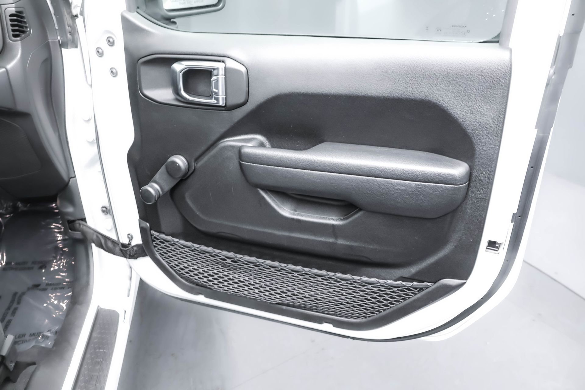 Used 2023 Jeep Wrangler Sport AWD/4WD image 30