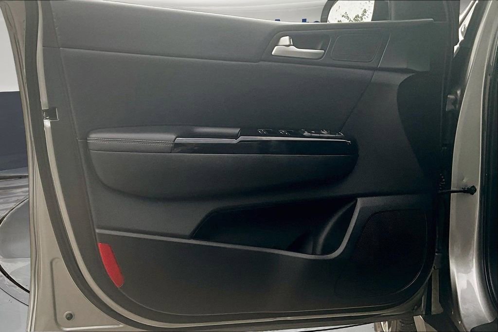 Used 2020 Kia Sportage EX FWD image 19