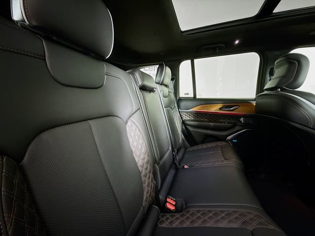 Used 2023 Jeep Grand Cherokee Summit image 29