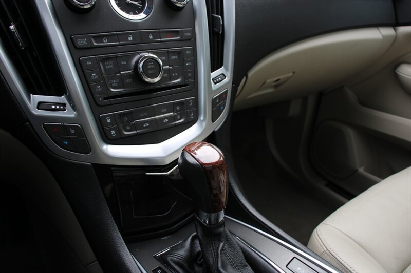 Used 2010 Cadillac SRX Performance AWD/4WD image 8