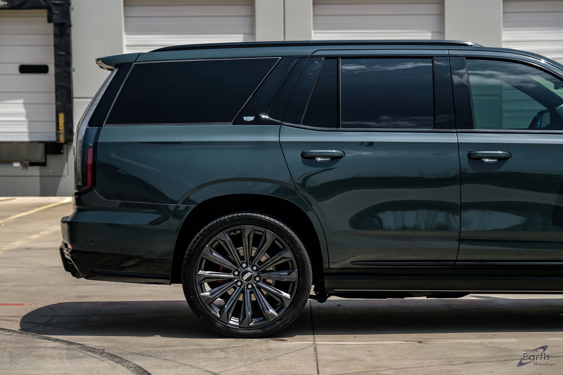 Used 2025 Cadillac Escalade V AWD/4WD image 21