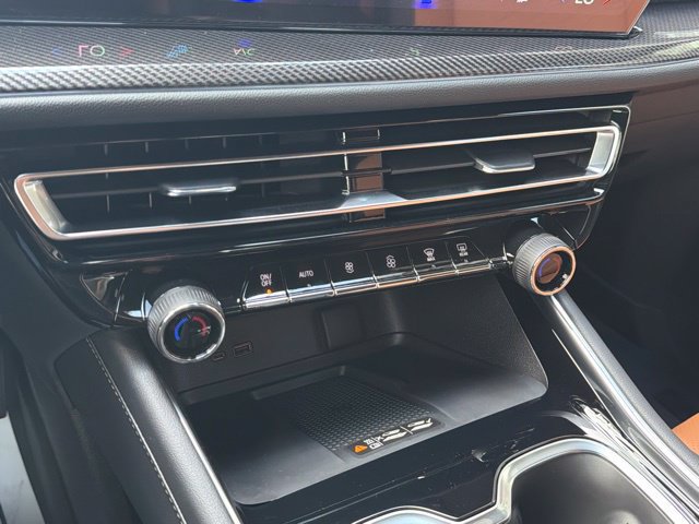New 2027 Chevrolet Traverse Z71 AWD/4WD image 33