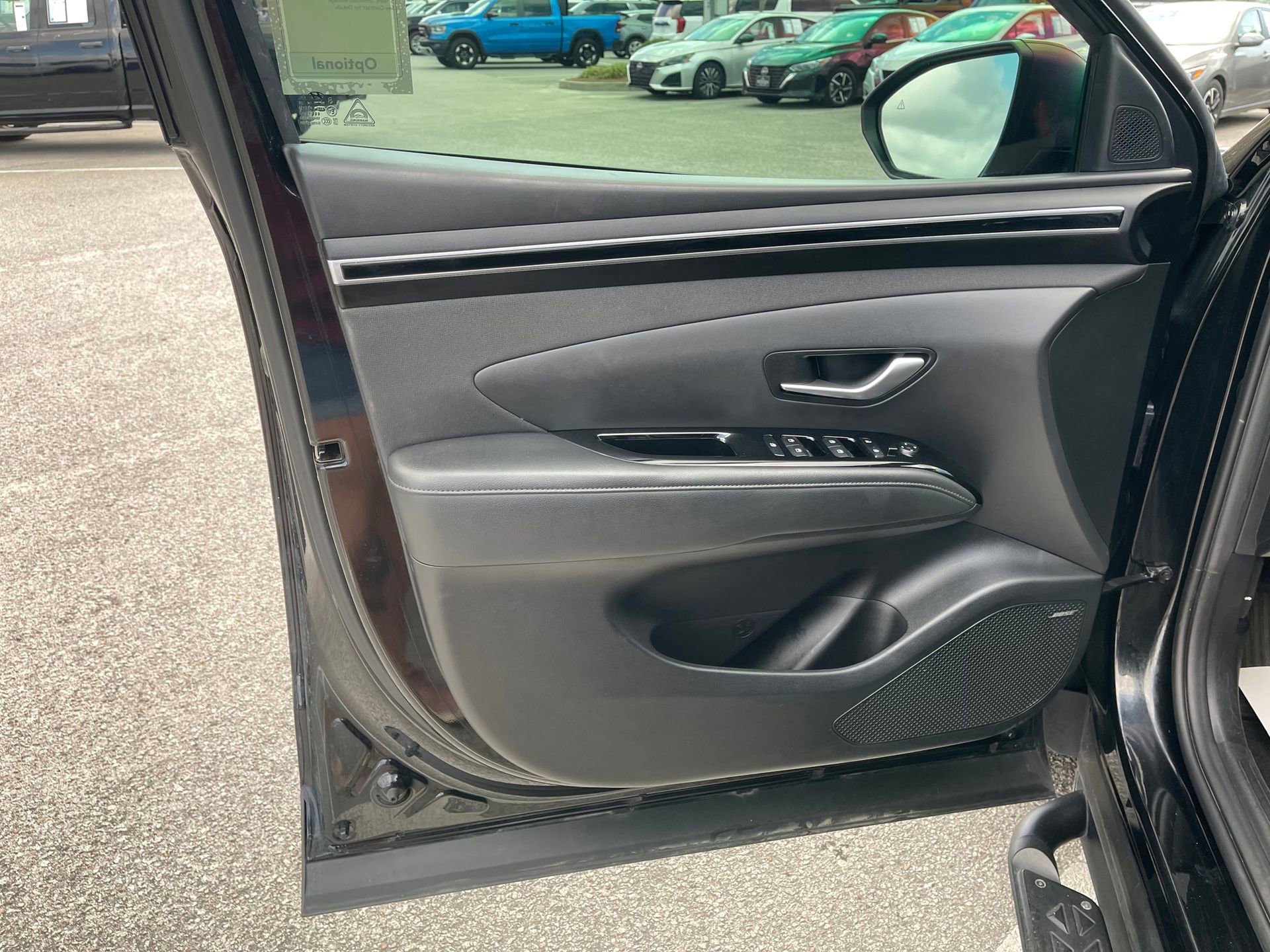 Used 2023 Hyundai Santa Cruz Limited w/ Tow & Go Package image 11