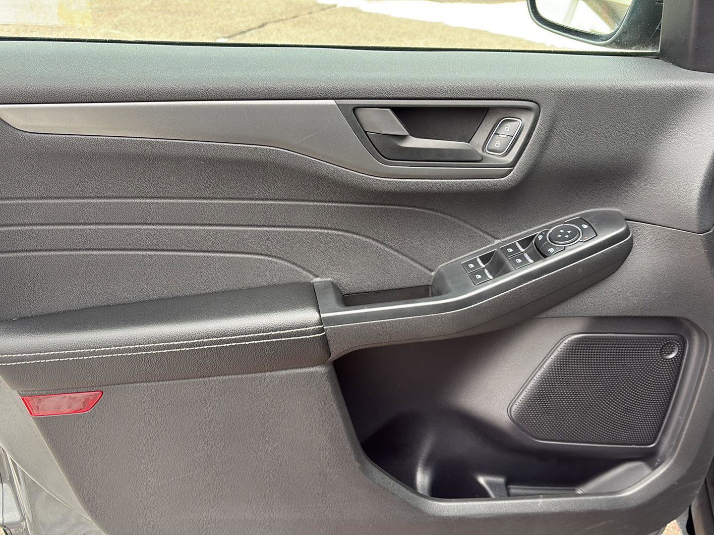 Used 2024 Ford Escape Active image 8