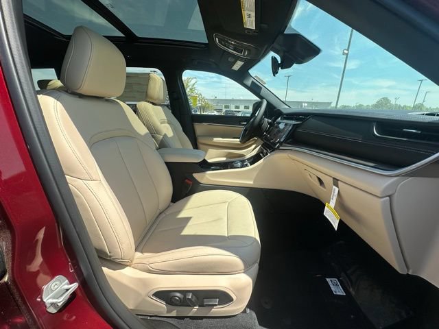 New 2026 Jeep Grand Cherokee L Limited AWD/4WD image 29