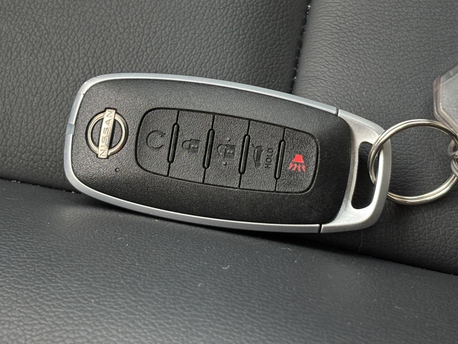 Used 2026 Nissan Rogue SL FWD image 21