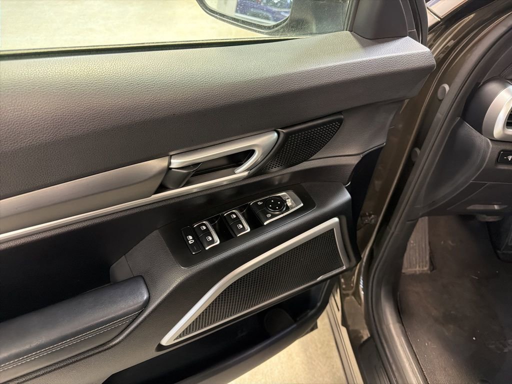 Used 2021 Kia Telluride S image 37