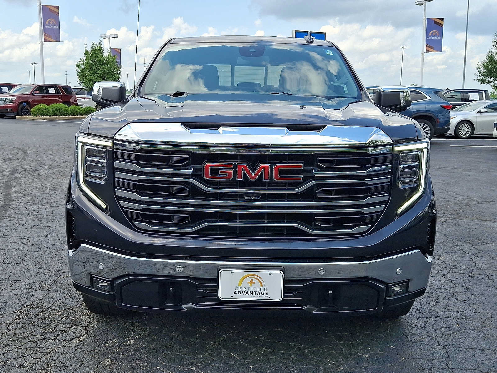 Used 2023 GMC Sierra 1500 SLT w/ SLT Premium Plus Package AWD/4WD image 2