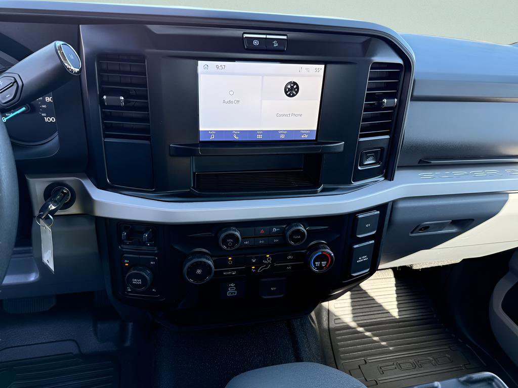 Used 2026 Ford F350 XLT w/ FX4 Off-Road Package AWD/4WD image 5