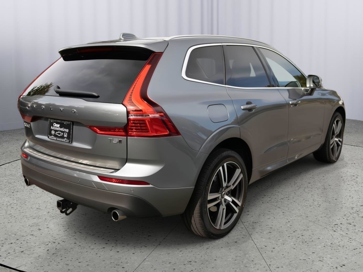 Used 2021 Volvo XC60 T5 Momentum w/ Protection Package Premier image 22