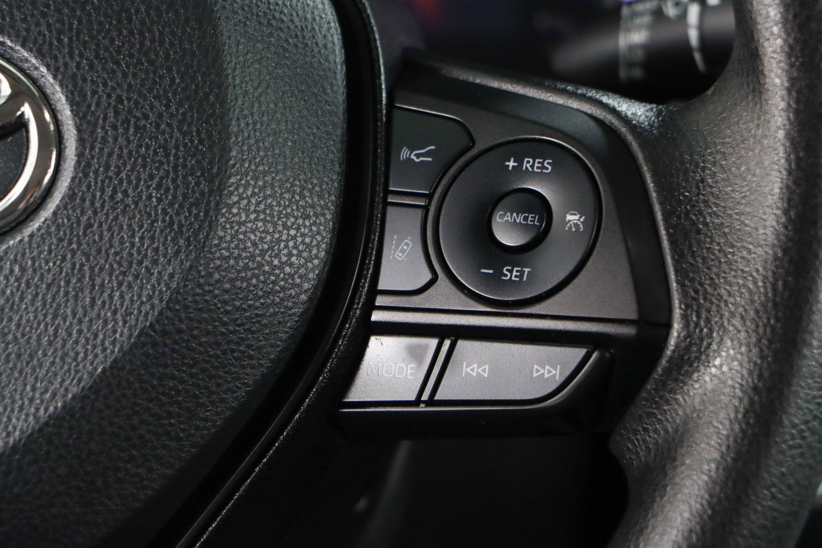 Used 2023 Toyota RAV4 XLE image 14