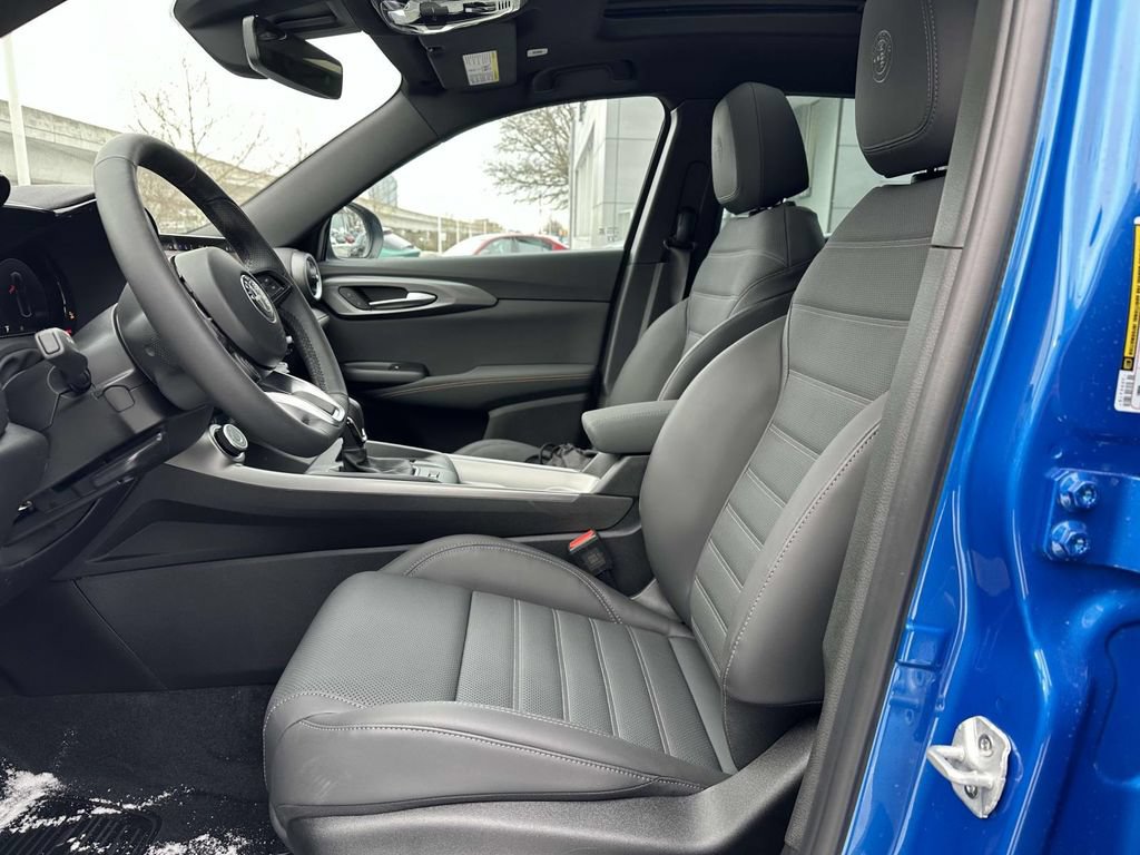 New 2025 Alfa Romeo Tonale w/ Premium Package AWD/4WD image 11