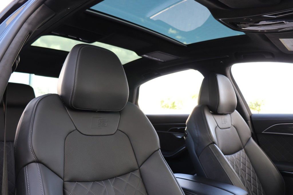 Used 2023 Audi S8 AWD/4WD image 63