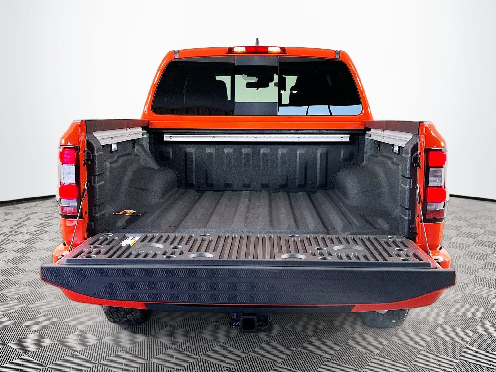 New 2026 Nissan Frontier PRO-4X w/ Pro-4x Convenience Package AWD/4WD image 24