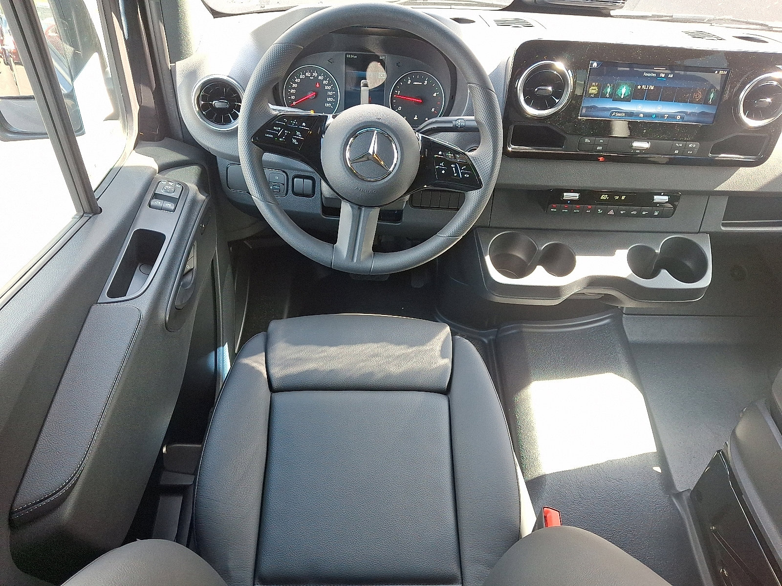 New 2025 Mercedes-Benz Sprinter 2500 image 7