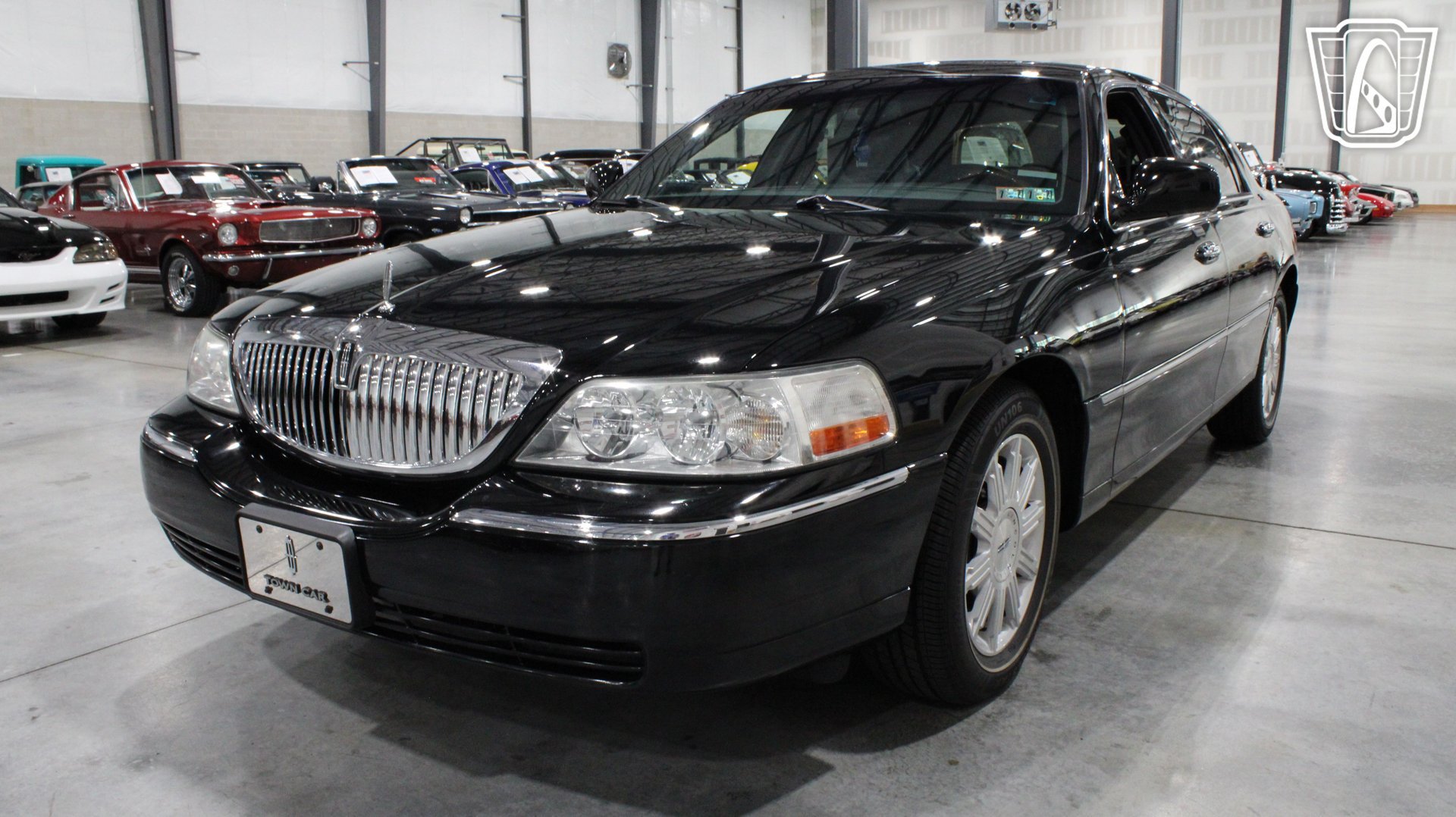 Used 2006 Lincoln Town Car Signature Limited RWD image 40