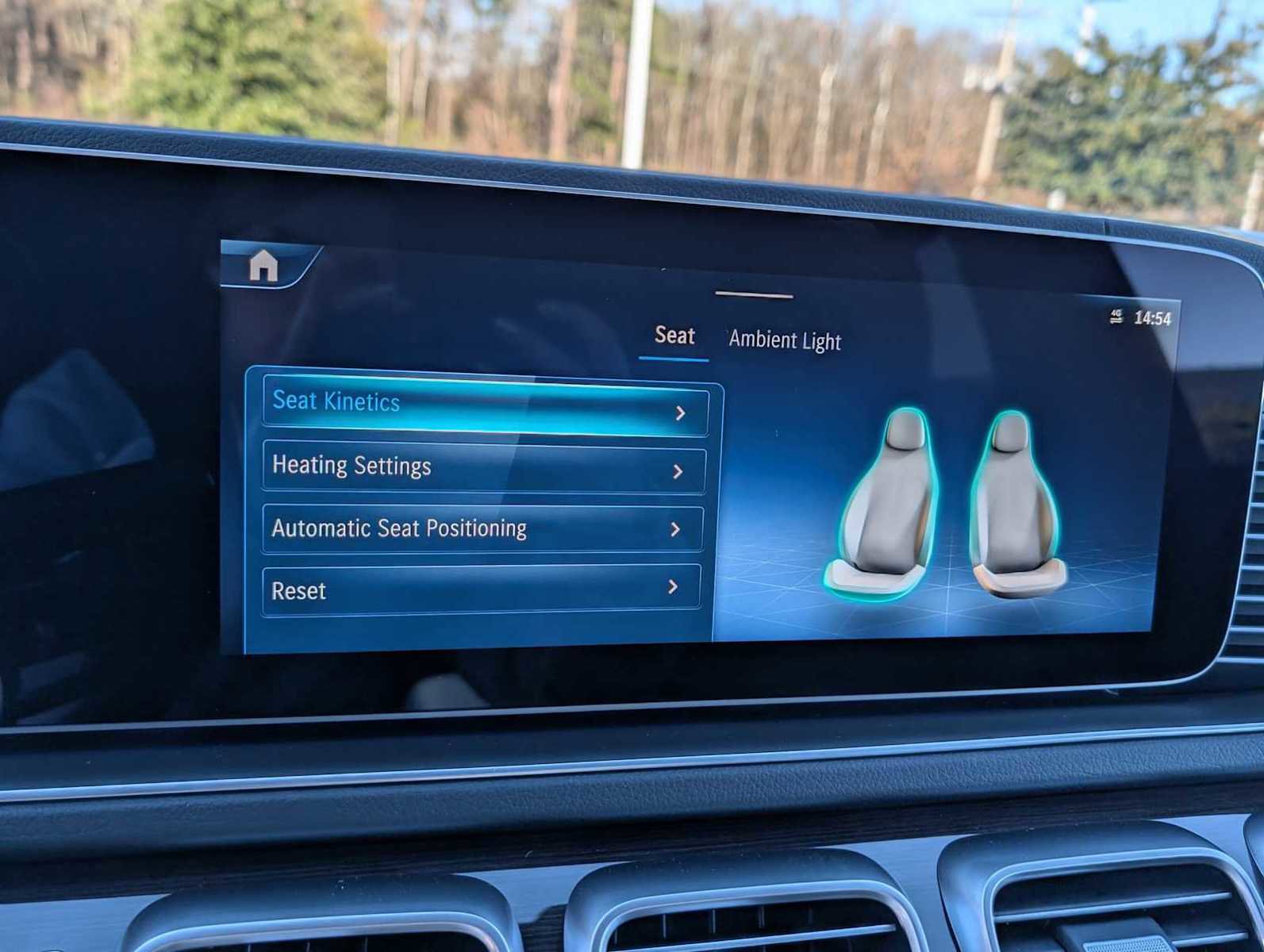 New 2026 Mercedes-Benz GLE 53 AMG 4MATIC Coupe image 12