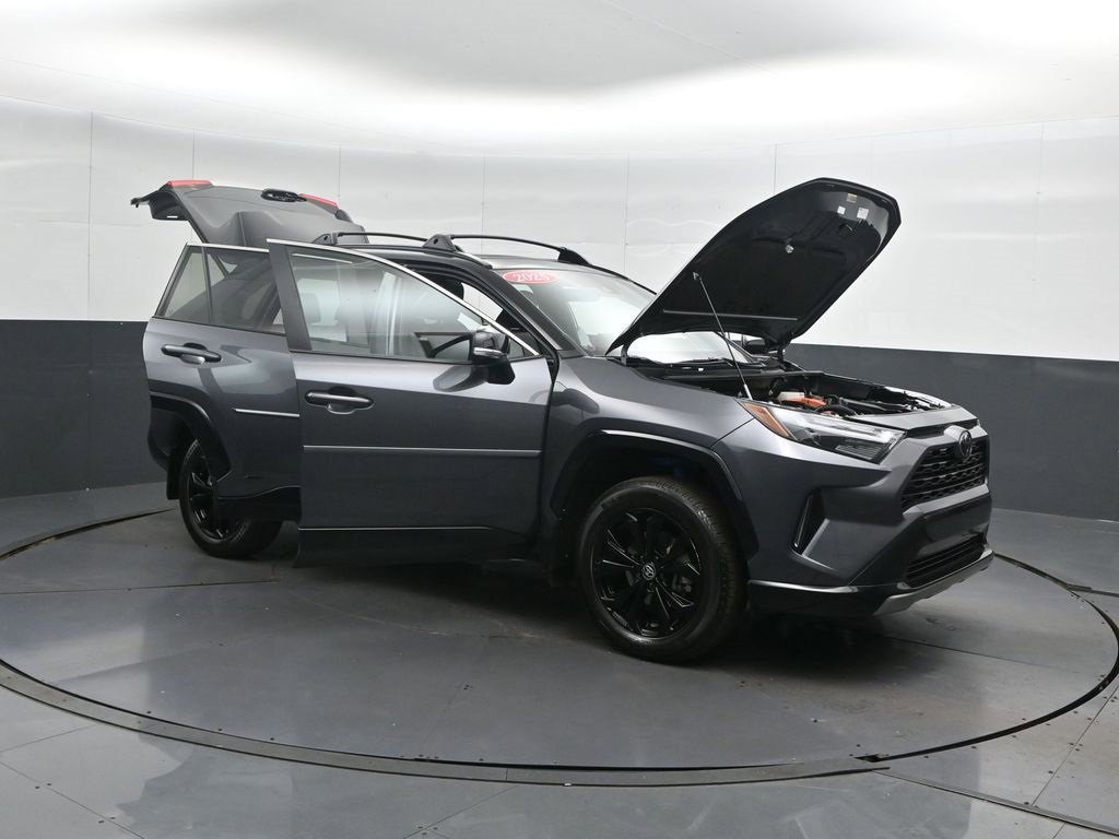 Used 2025 Toyota RAV4 XSE w/ Weather Package image 60
