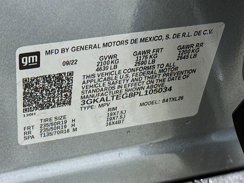 Used 2023 GMC Terrain SLE w/ Driver Convenience Package image 32
