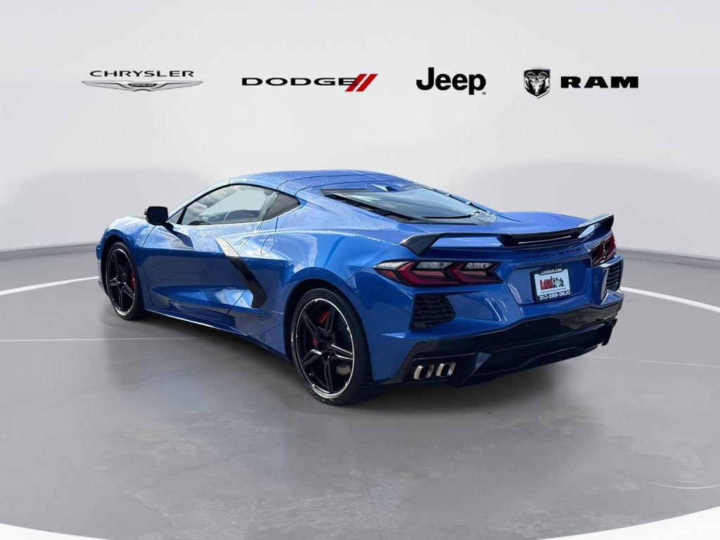 Used 2022 Chevrolet Corvette Stingray Preferred Cpe w/ Z51 Performance Package image 3