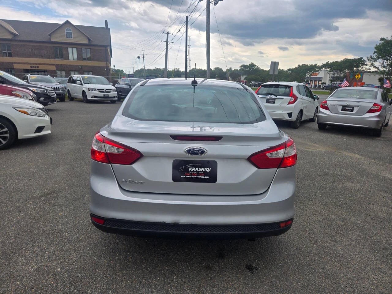 Used 2014 Ford Focus S FWD image 9