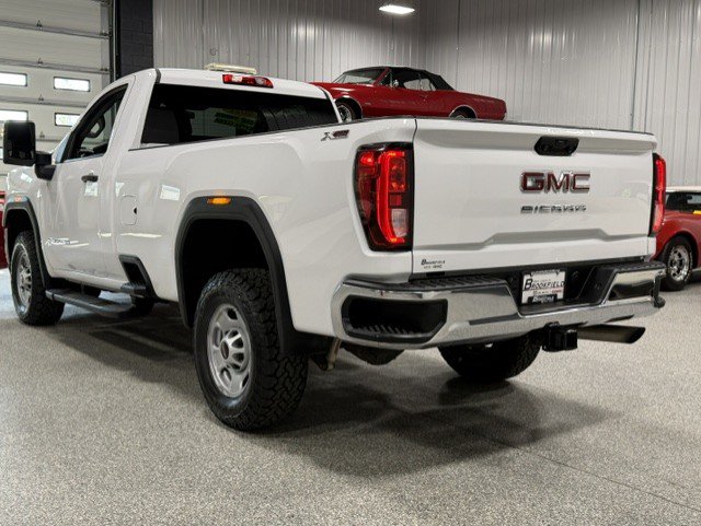 Used 2022 GMC Sierra 2500 Pro w/ Convenience Package AWD/4WD image 3