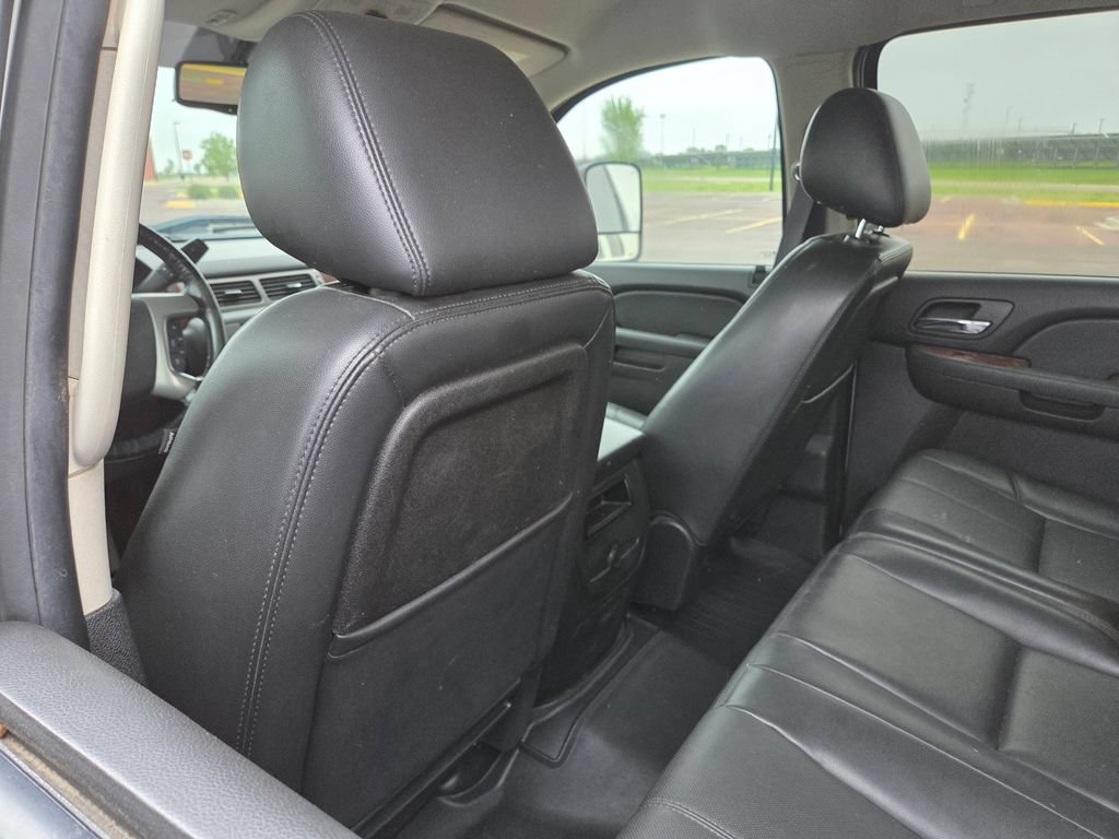 Used 2013 GMC Sierra 2500 SLT w/ Suspension Package, Off-Road AWD/4WD image 45