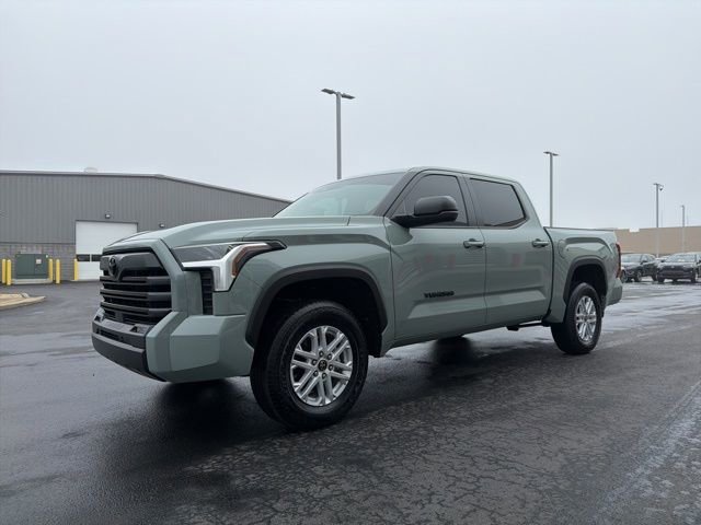 Used 2024 Toyota Tundra SR5 w/ SR5 Premium Package image 3