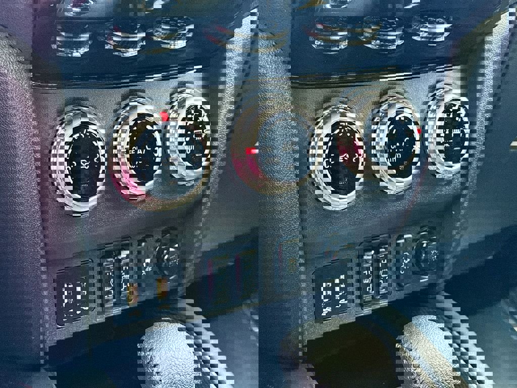 Used 2025 Mitsubishi Outlander Sport ES image 28