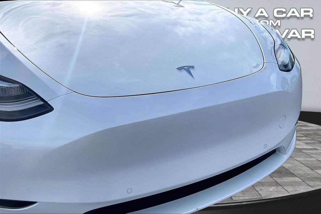 Used 2022 Tesla Model Y Long Range AWD/4WD image 28
