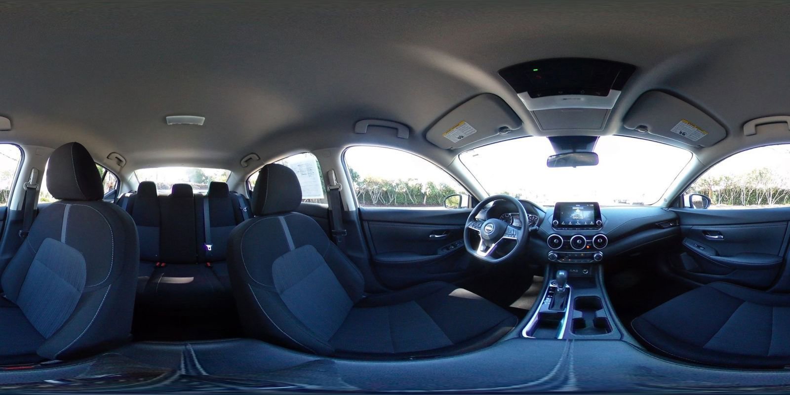 Used 2025 Nissan Sentra SV image 40