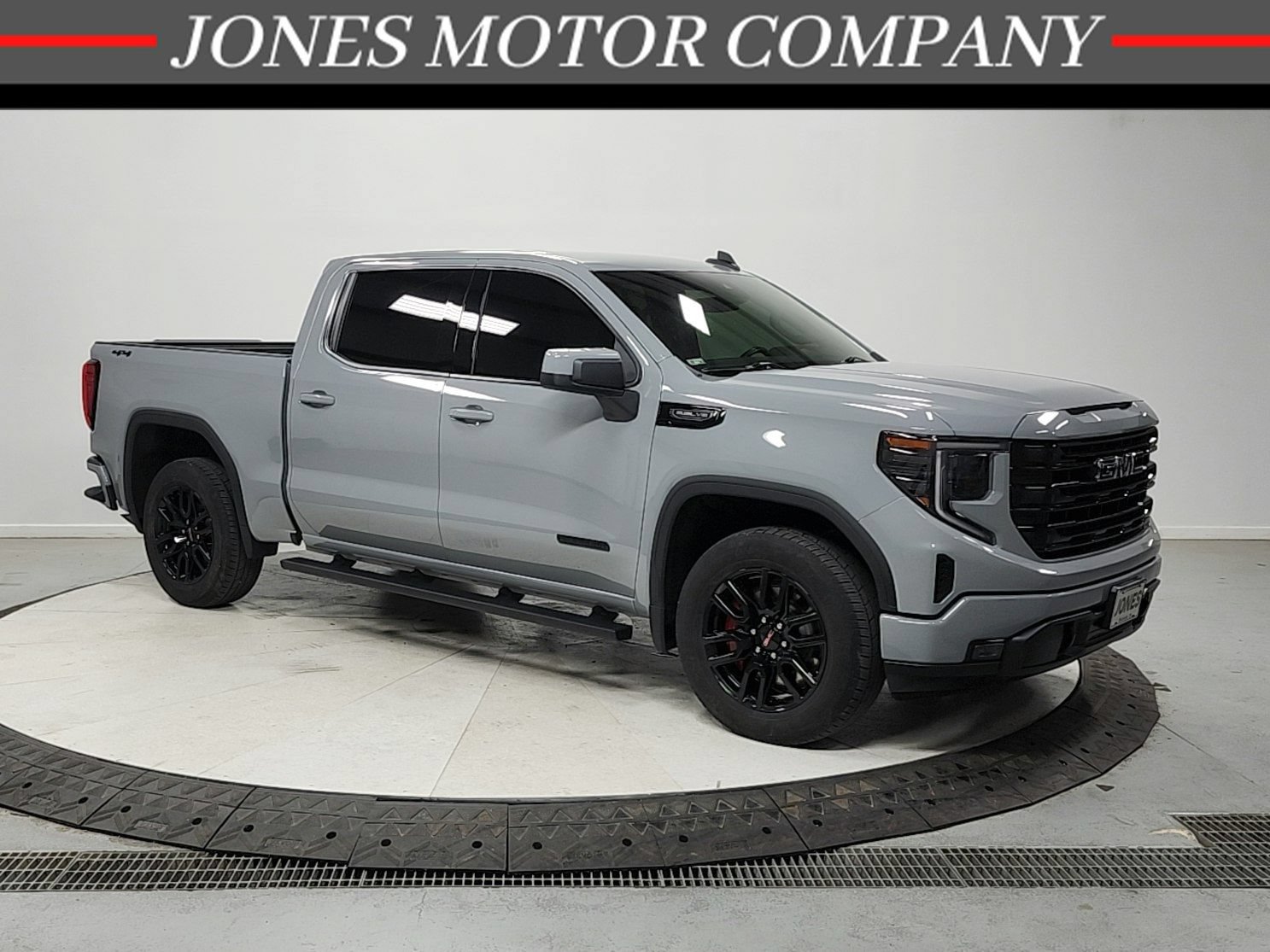 Used 2024 GMC Sierra 1500 Elevation w/ Preferred Package AWD/4WD image 1