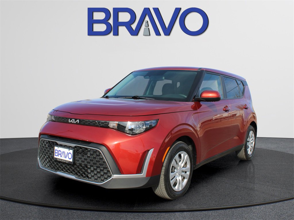 Used 2023 Kia Soul LX image 9
