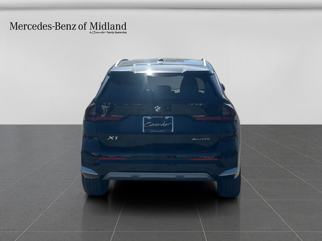 Used 2024 BMW X1 xDrive28i image 6