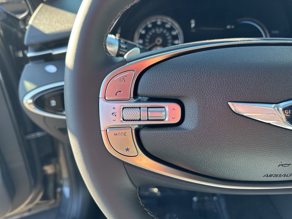 Used 2025 Genesis GV70 2.5T Select w/ Select Package image 36