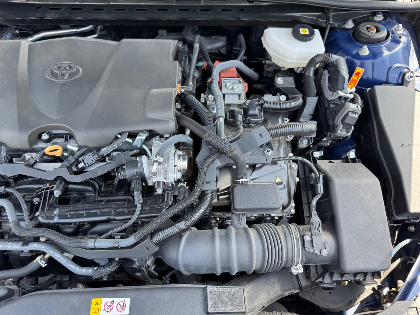 Used 2025 Toyota Camry SE FWD image 19