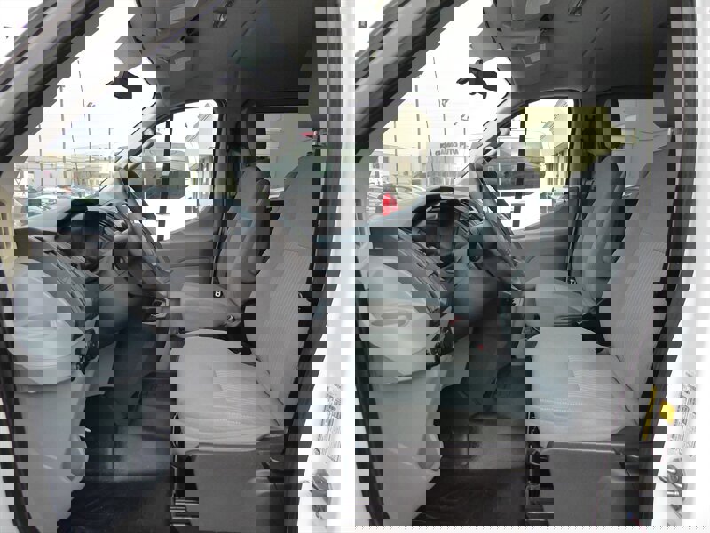 Used 2015 Ford Transit 350 XL image 17