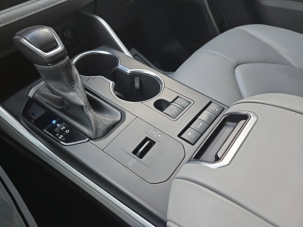 Used 2021 Toyota Highlander XLE image 63