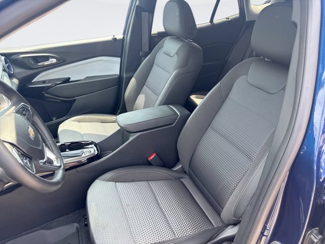 Used 2024 Chevrolet Trax LT w/ LT Convenience Package FWD image 11