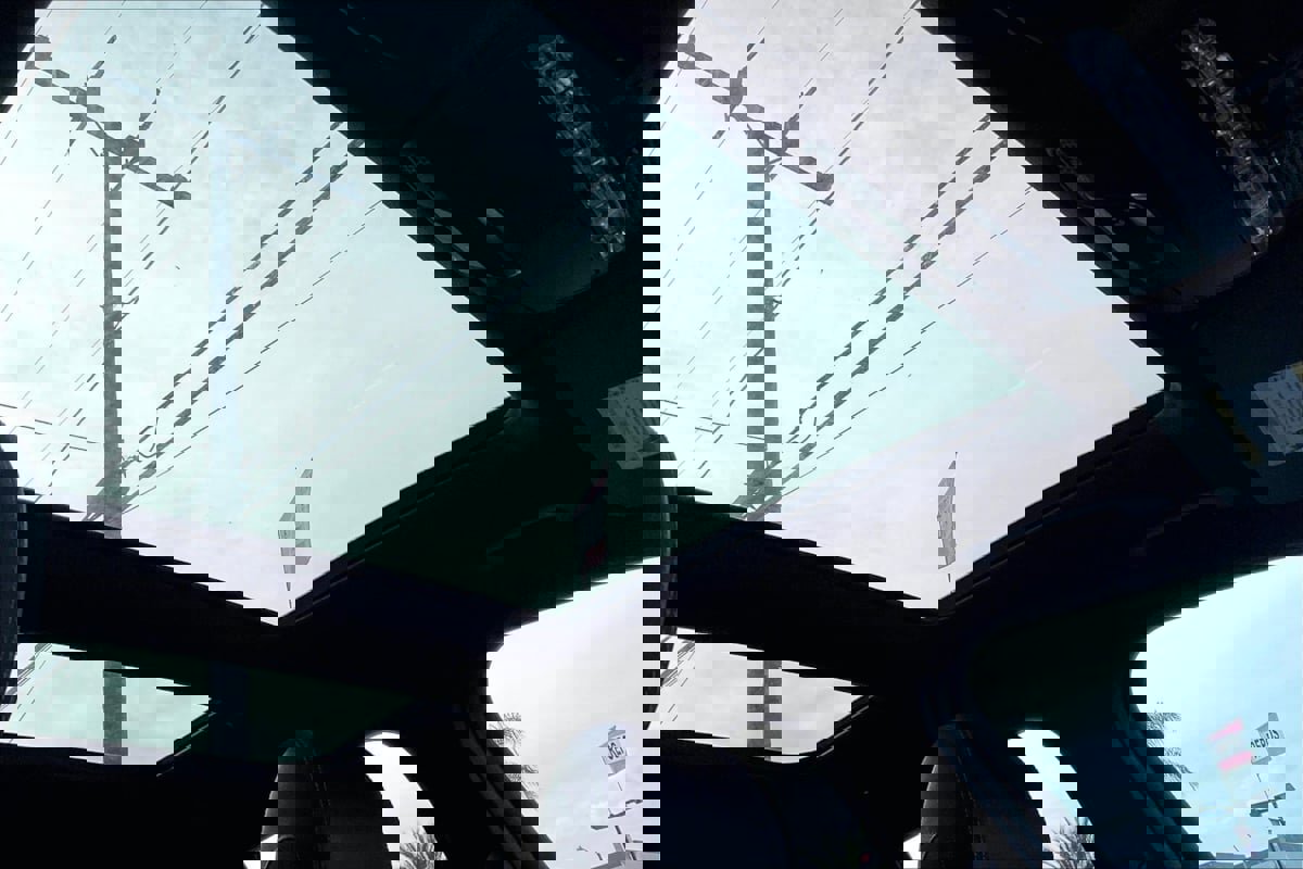 Used 2018 Mercedes-Benz GLC 300 SUV image 22