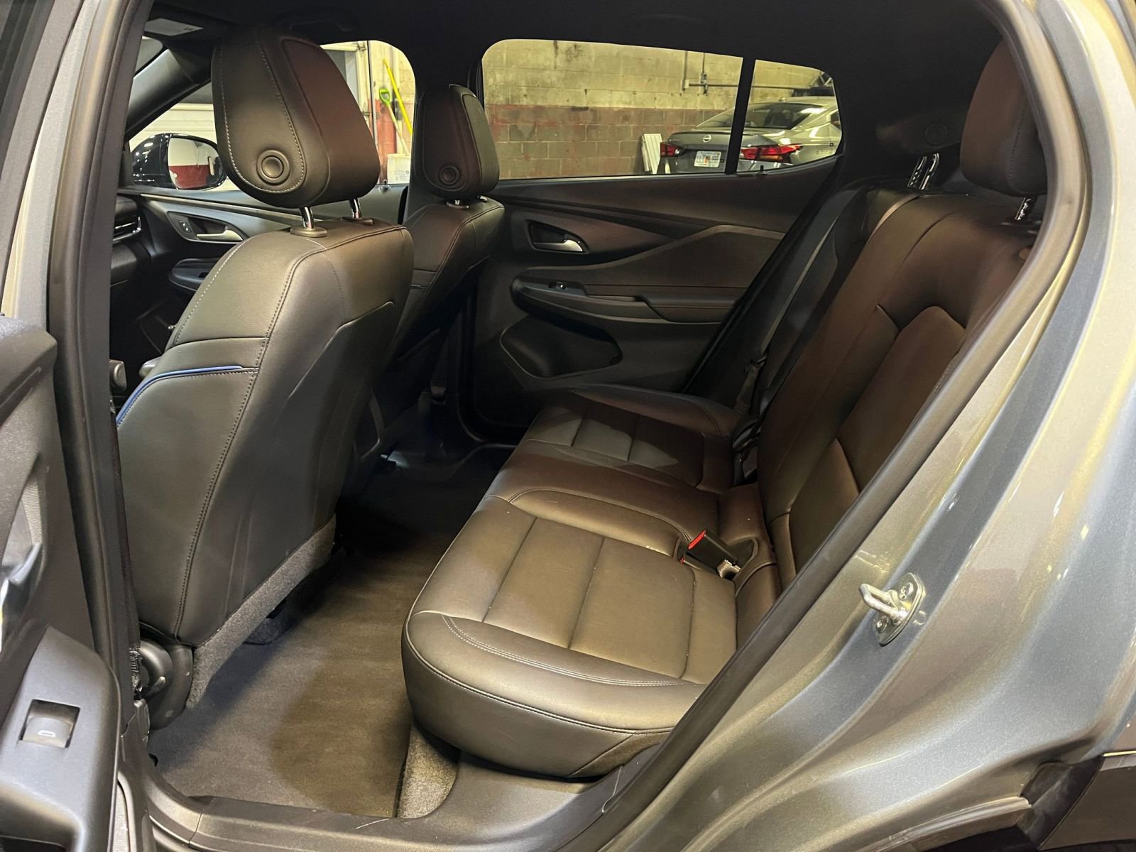 Used 2025 Buick Envista Sport Touring image 24