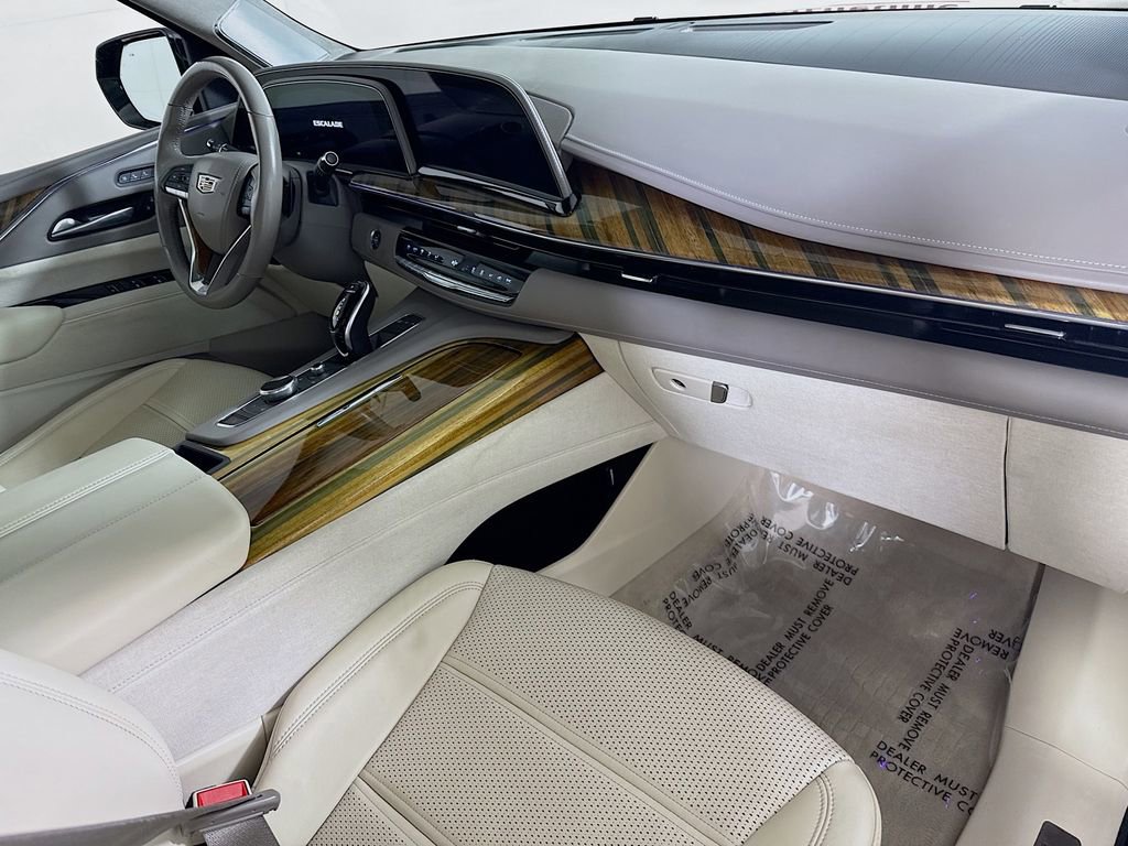 Used 2021 Cadillac Escalade Premium Luxury Platinum image 35