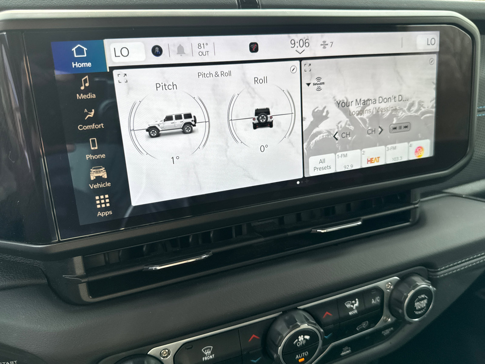 Used 2025 Jeep Wrangler Unlimited Rubicon 4xe image 26